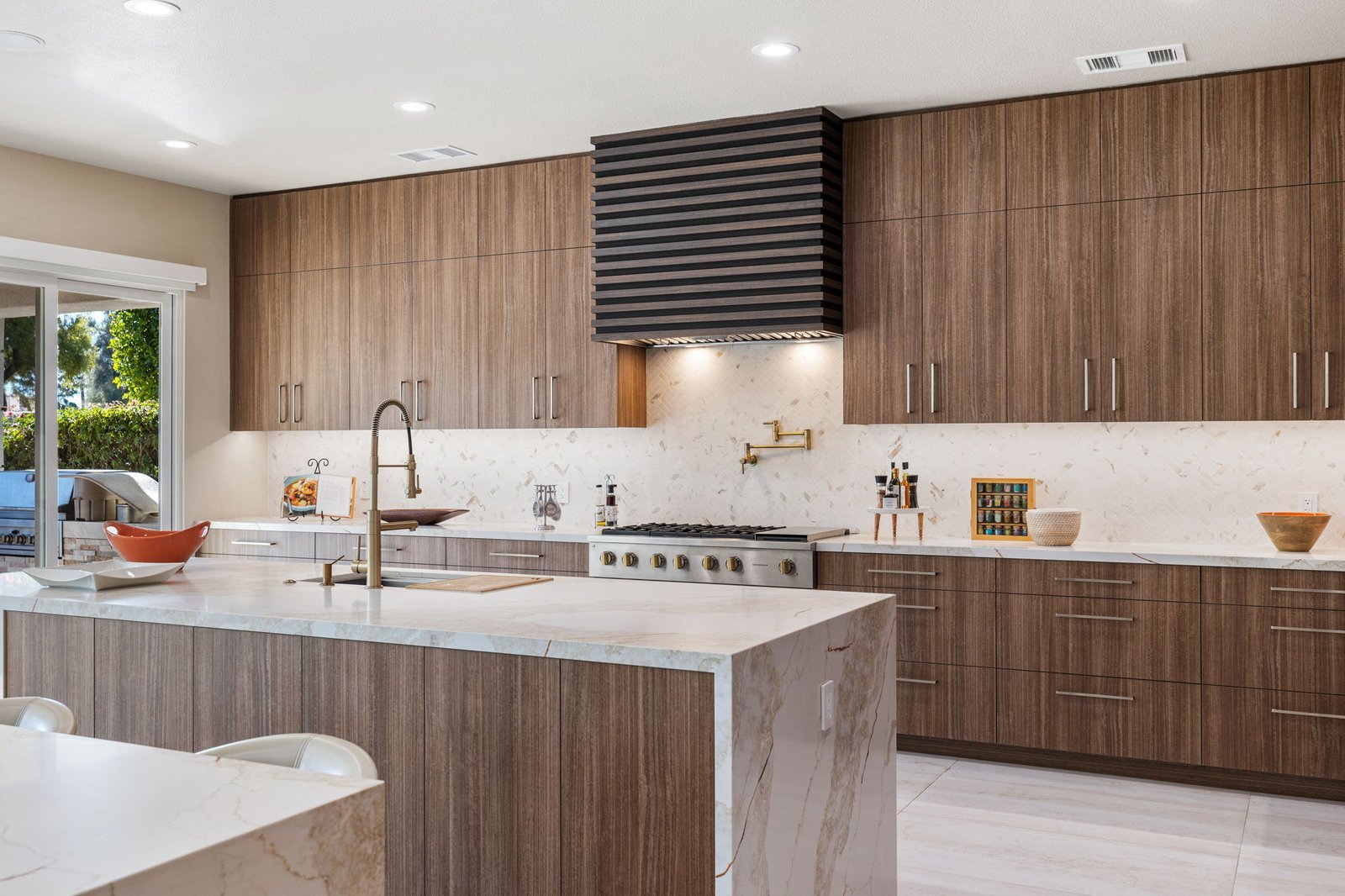 32 web or mls 8m4a1563.jpg